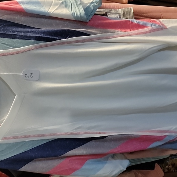 Top - Picture 1 of 1